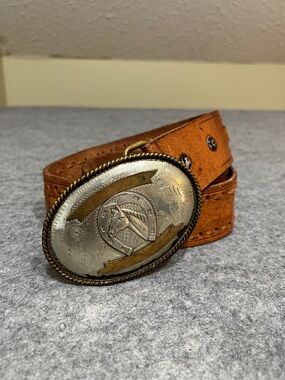 Western Horsehead Oval Belt Buckle with Tan Leather Strap